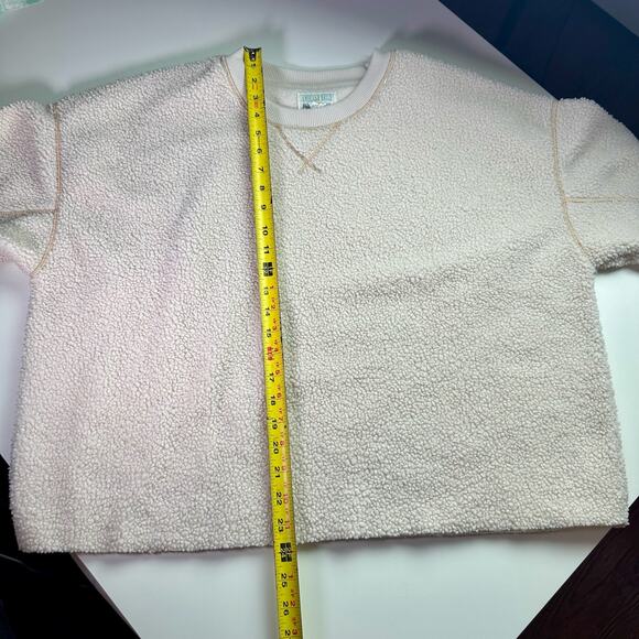 American Eagle Women's Large Cream Colored Cropped Crew Neck Sherpa Sweatshirt - Picture 8 of 8